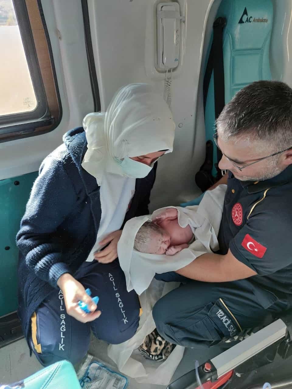Bakan Koca'dan Karaman paylaşımı: Bir erkek bebek biraz aceleci