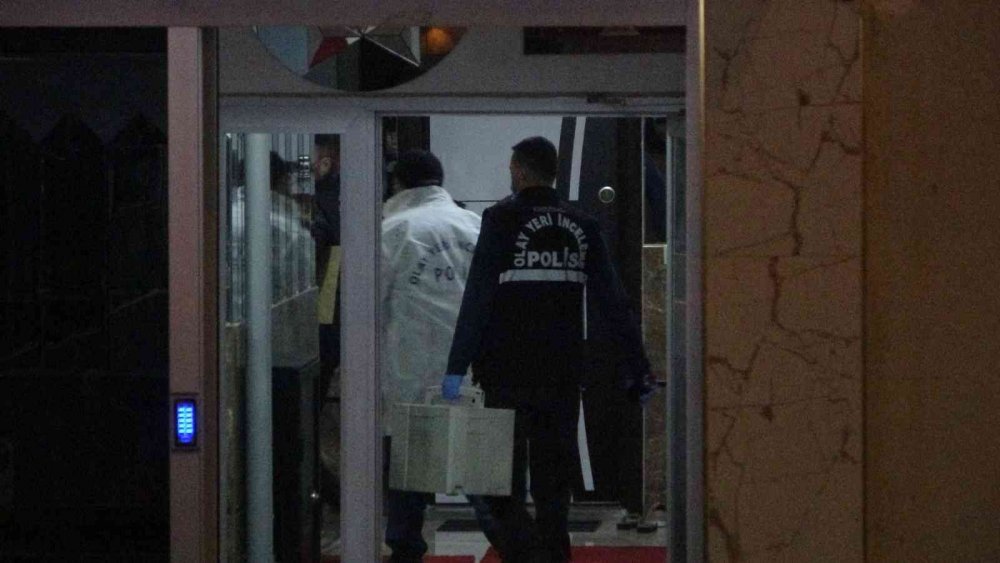 Kayseri'de korkunç olay! Kızını boynundan bıçakladı polisi arayıp ihbar etti