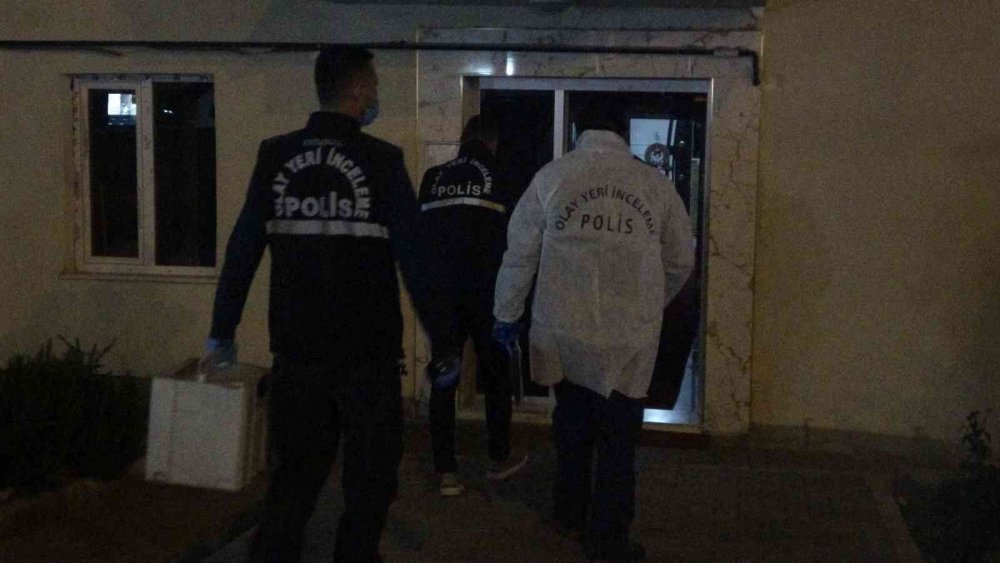 Kayseri'de korkunç olay! Kızını boynundan bıçakladı polisi arayıp ihbar etti