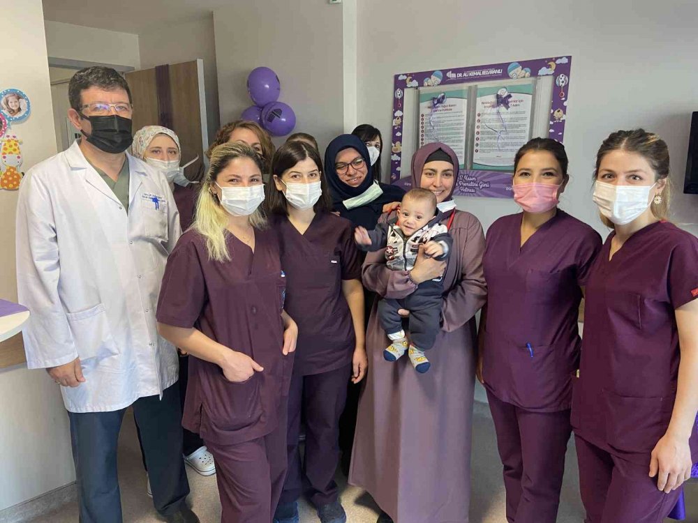 Konya'da prematüre çocuklar için pastalı etkinlik