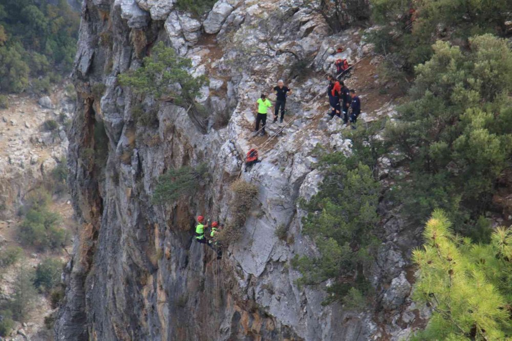 Ekipler 9 gündür kayıp olan Müslüme’yi bulmak için her yolu deniyor
