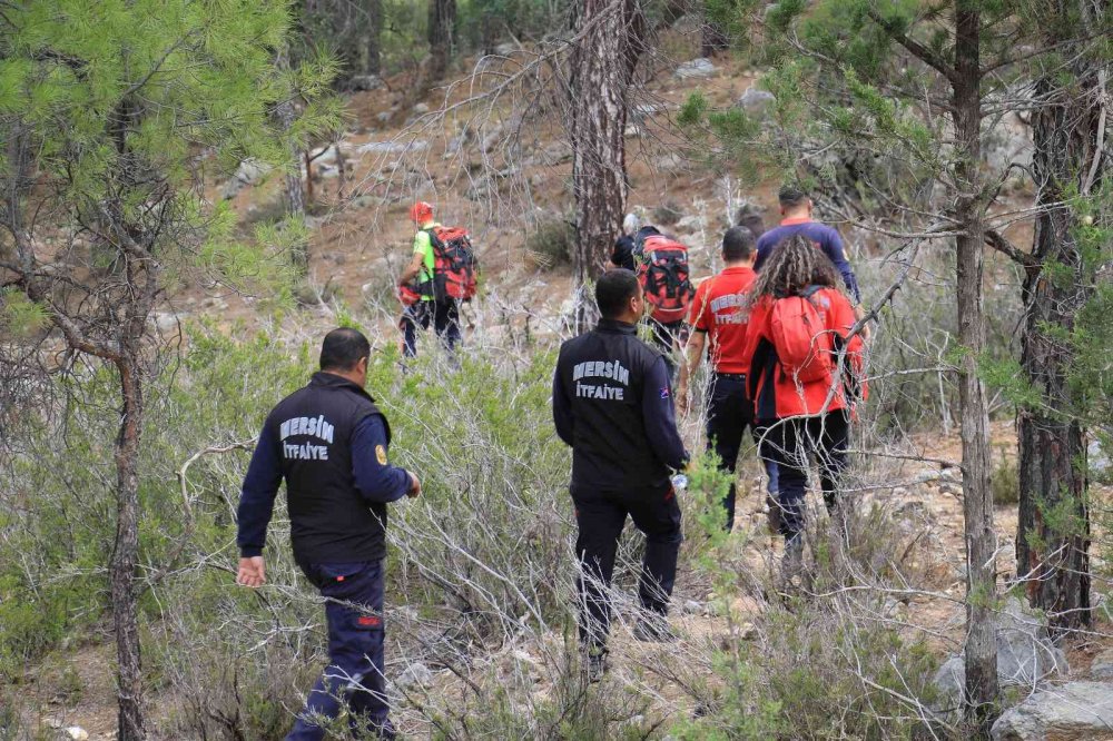 Ekipler 9 gündür kayıp olan Müslüme’yi bulmak için her yolu deniyor