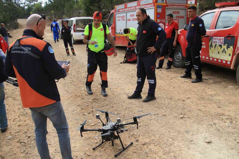 Ekipler 9 gündür kayıp olan Müslüme’yi bulmak için her yolu deniyor