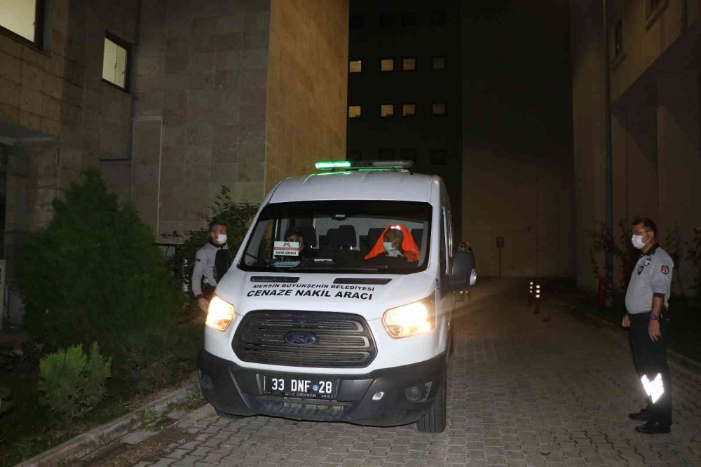 10 gün sonra cesedi bulunan minik Müslüme’nin cenazesi Mersin’e götürüldü