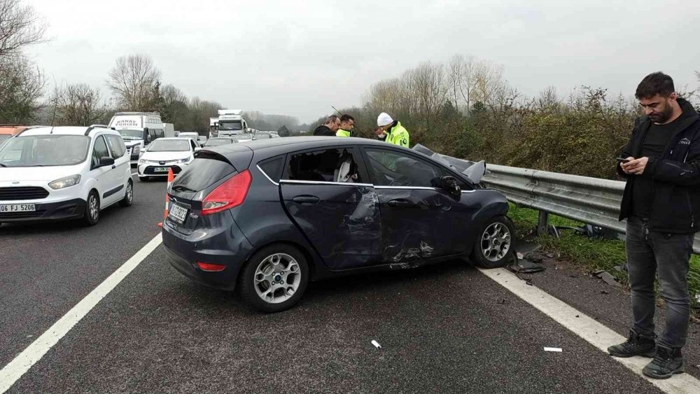 İstanbul - Ankara yolunda kaza! 3 yaralı