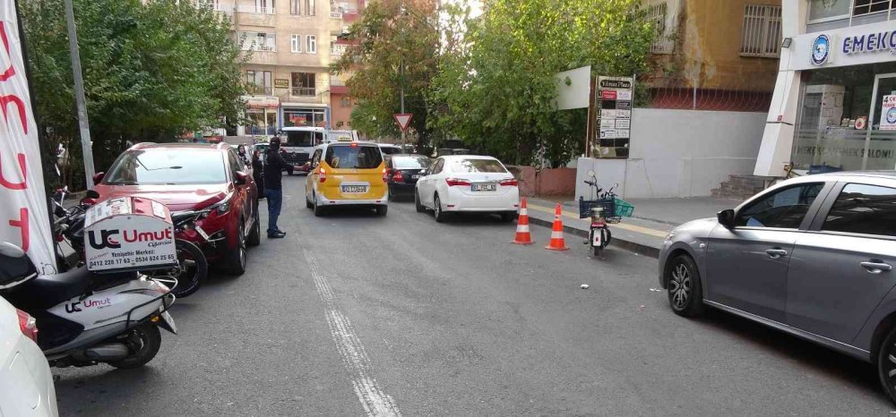 Sokak ortasında vahşi cinayet! Takip edip sokak ortasında öldürdü