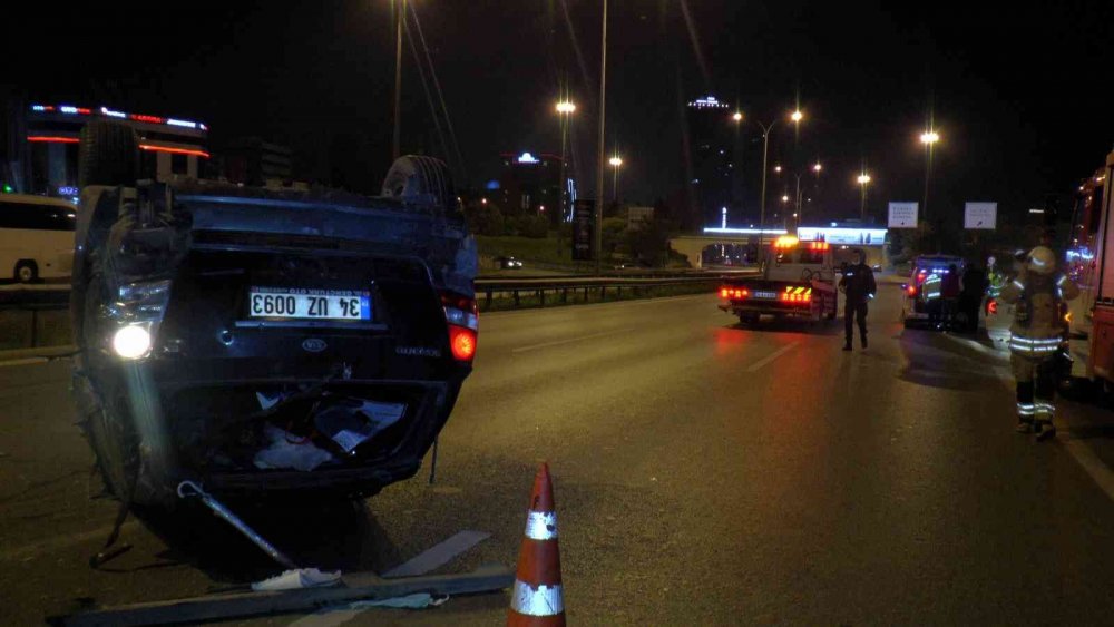İstanbul'da makas atan sürücü dehşet saçtı: 3 yaralı