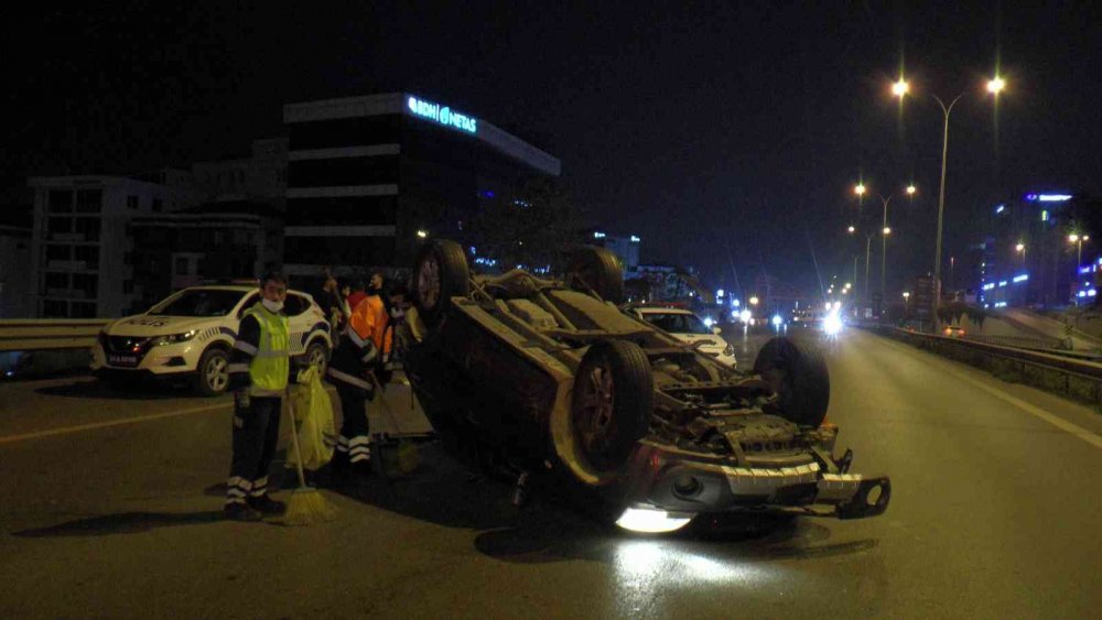 İstanbul'da makas atan sürücü dehşet saçtı: 3 yaralı