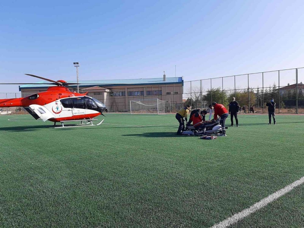 Konya’da kalp krizi geçiren hastanın imdadına helikopter ambulans yetişti