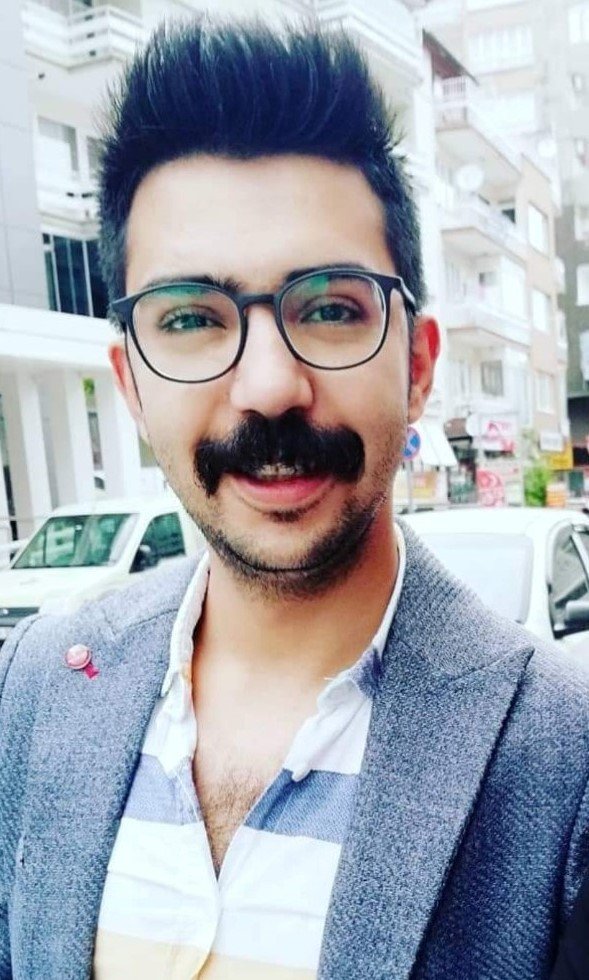 Pamukkale'de otomobil bariyerlere çarptı! Baba Halil Köşen öldü eşi ve çocuğu yaralandı