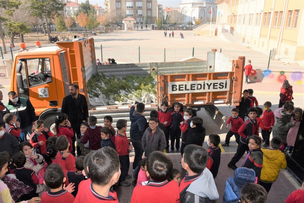 Karatay’da anlamlı Öğretmenler Günü hediyesi