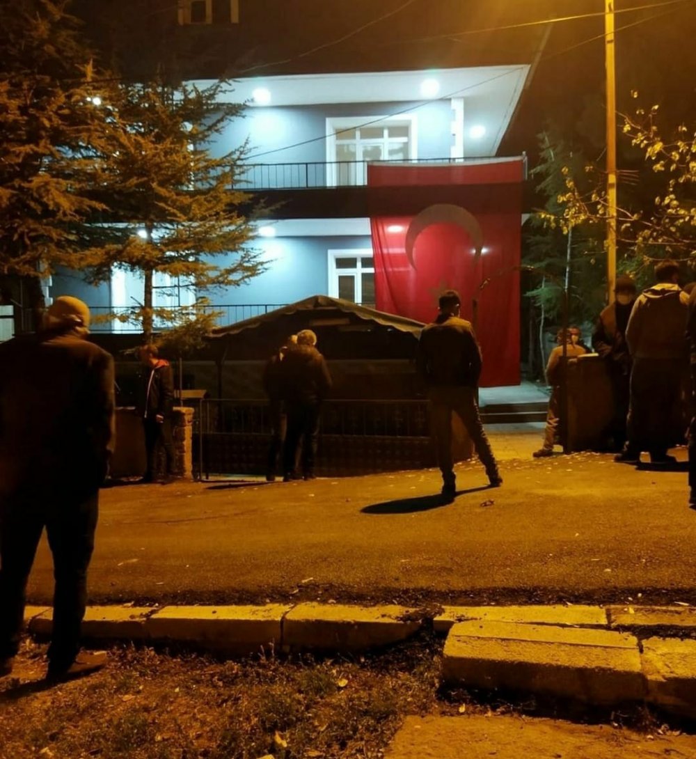 Binbaşı Mete Yıldırım'ın Şehadet haberi baba ocağına ulaştı