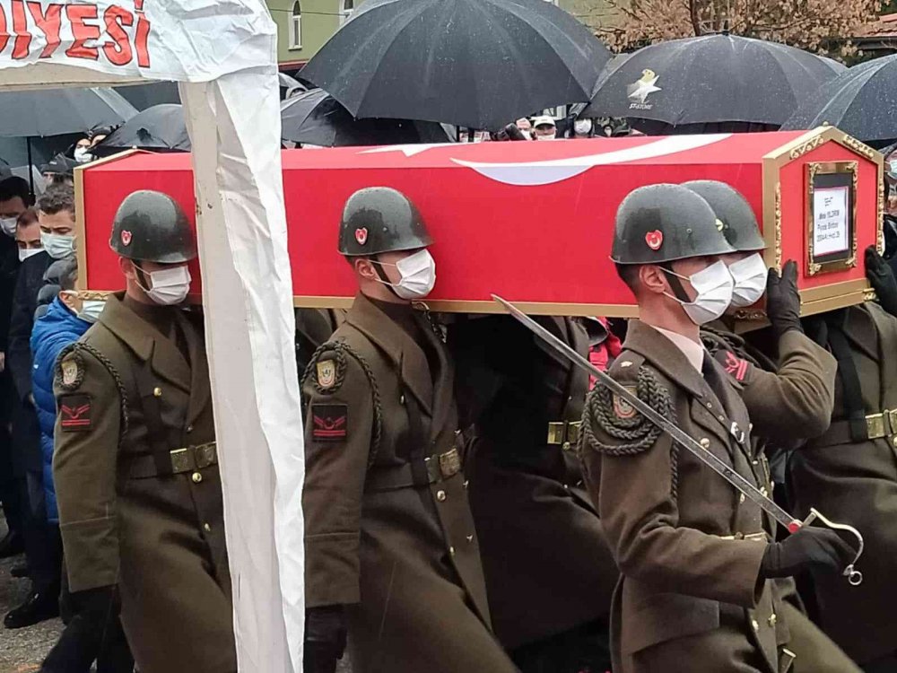 Şehit Binbaşı Mete Yıldırım'a son görev! Dualarla defnedildi
