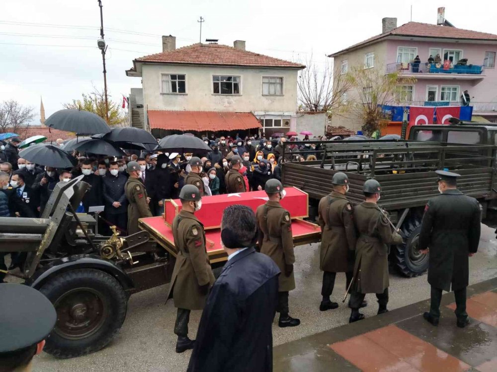 Şehit Binbaşı Mete Yıldırım'a son görev! Dualarla defnedildi
