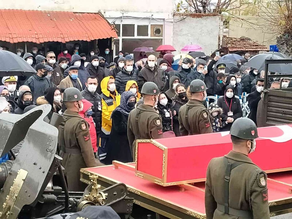 Şehit Binbaşı Mete Yıldırım'a son görev! Dualarla defnedildi