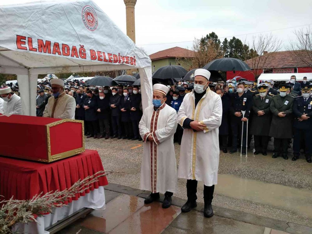 Şehit Binbaşı Mete Yıldırım'a son görev! Dualarla defnedildi
