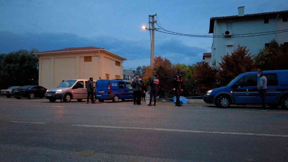 Cami dönüşü yol kenarında yığılan Bekir Akıncılar öldü