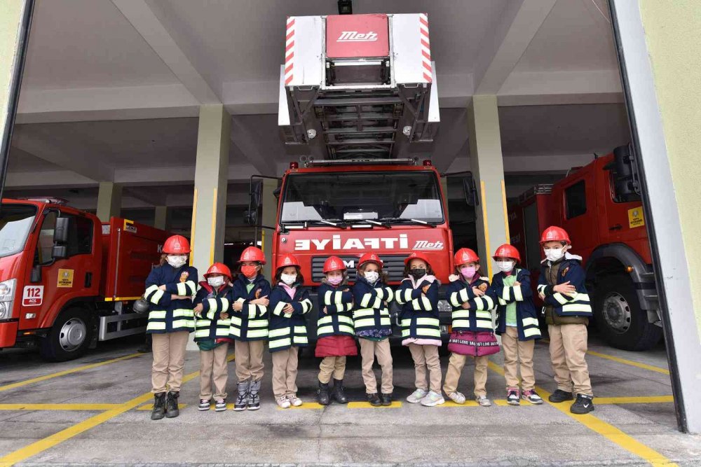 Konya’da birinci sınıf öğrencilerine itfaiye eğitimleri
