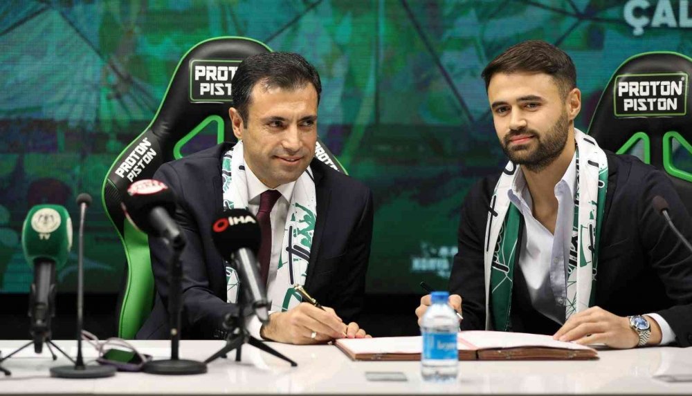 Konyaspor 2 başarılı stoperiyle sözleşme yeniledi