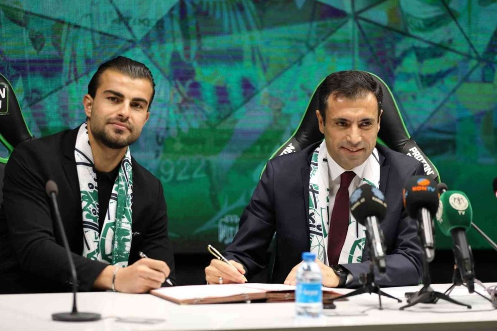 Konyaspor 2 başarılı stoperiyle sözleşme yeniledi