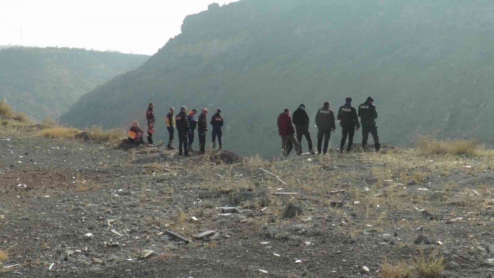 Talas'ta şüpheli ölüm! Dere yatağında erkek cesedi bulundu!