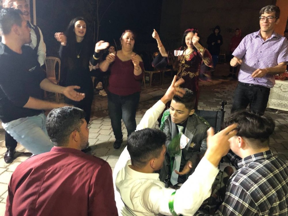 Sosyal medya aşkı engel tanımadı