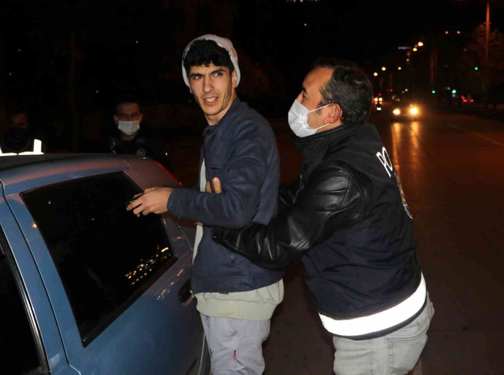 Adana’da çeşitli suçlardan aranan 21 şahıs hava destekli huzur uygulamasına takıldı