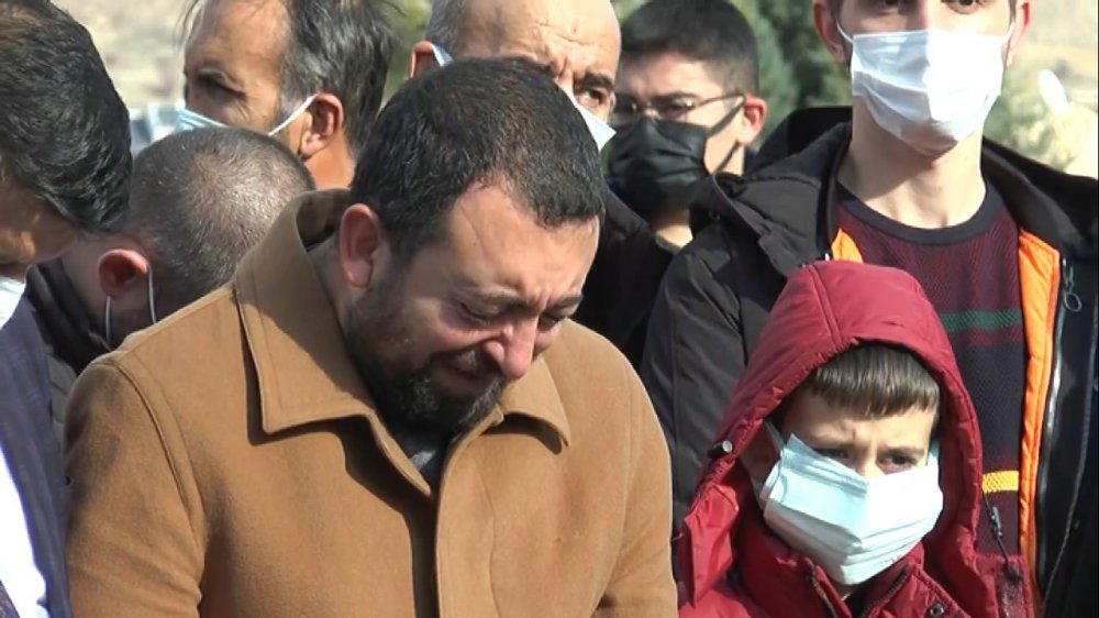 Baykar mühendisi Tarık Kesekçi gözyaşlarıyla toprağa verildi