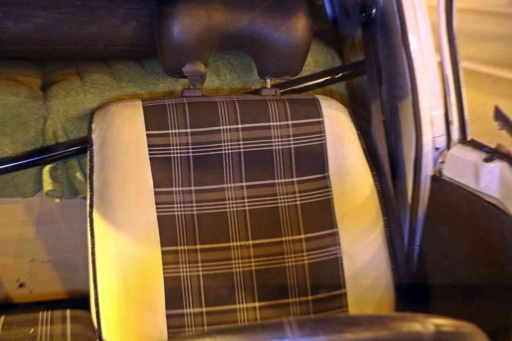 Emniyet kemeri takmadı! Bariyerlere çarpıp camdan fırlayan Mahmut Yavaşcan otomobile çarparak can verdi