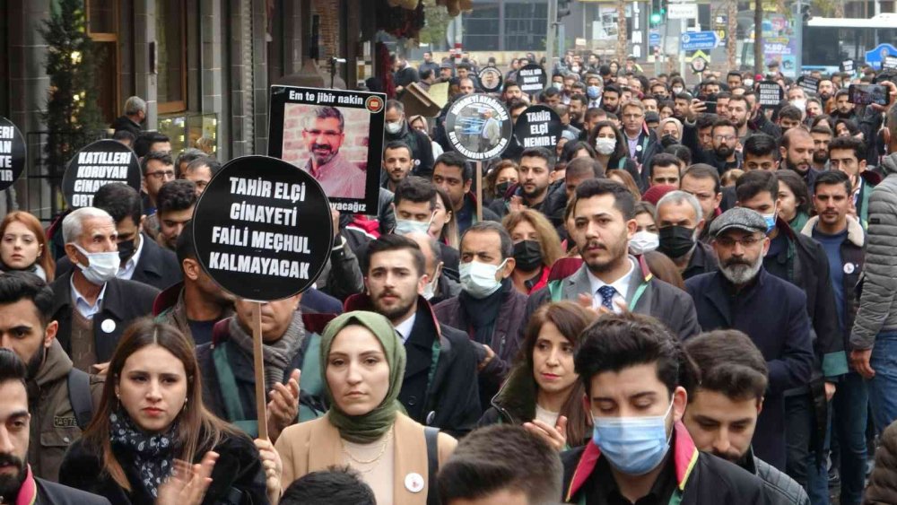 Eski Diyarbakır Barosu Başkanı Tahir Elçi ölümünün 6'ncı yılında anıldı.