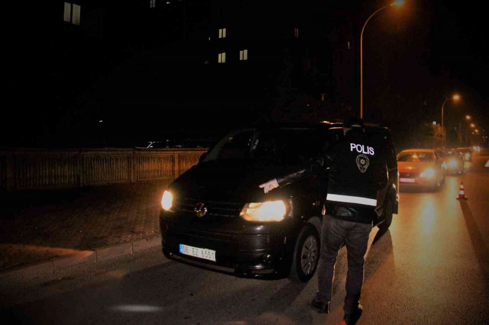 Konya’da 200 polis sokağa indi! 500 araç ve sürücüye şok kontrol