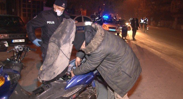 Konya'da hurda motorla yakalanan sürücüye ceza! Aküsünü söküp polise teslim etti