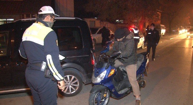 Konya'da hurda motorla yakalanan sürücüye ceza! Aküsünü söküp polise teslim etti