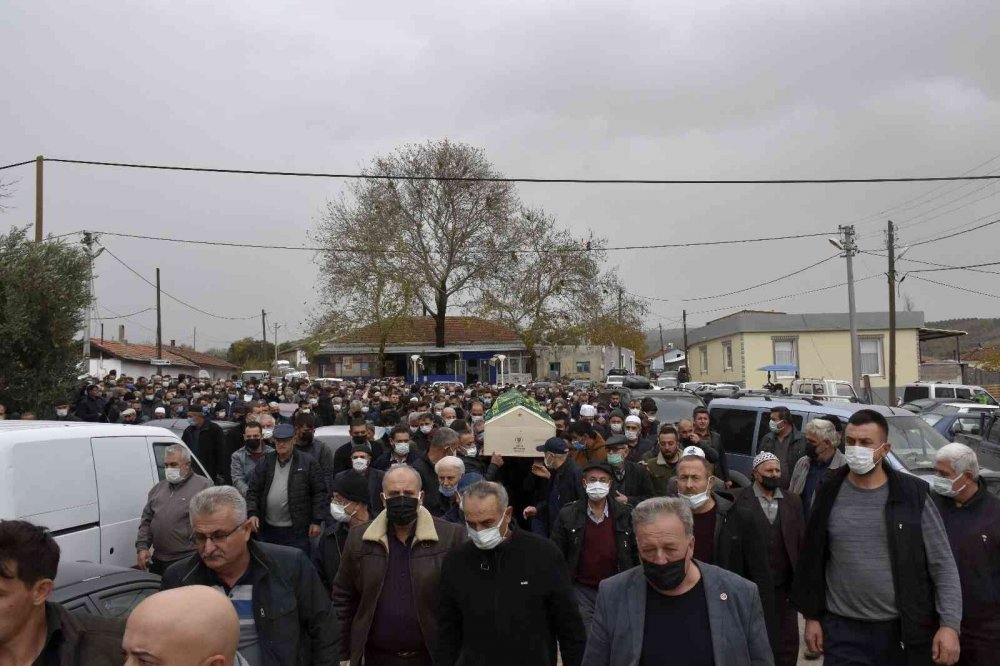 Kozalak hırsızlarının öldürdüğü 2 çocuk babası Ceyhun Çetin toprağa verildi