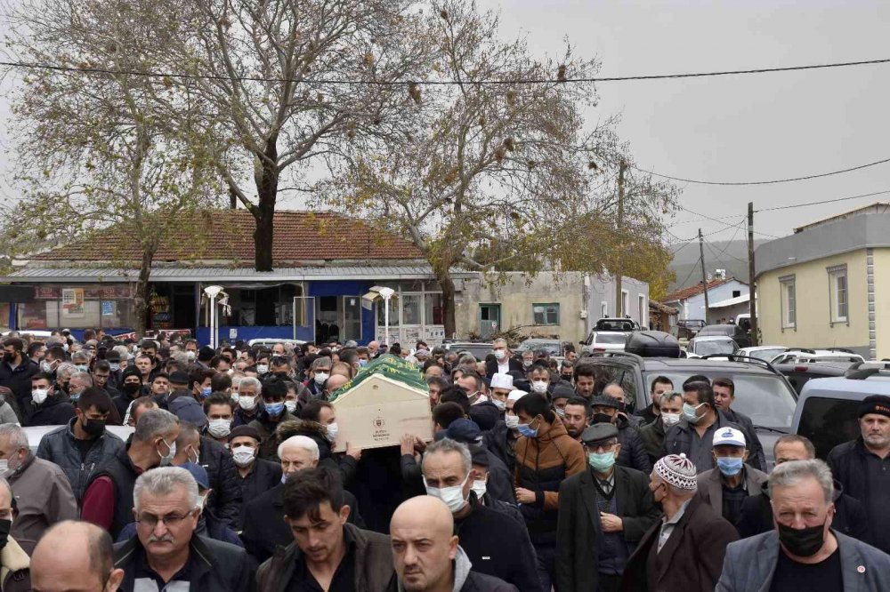 Kozalak hırsızlarının öldürdüğü 2 çocuk babası Ceyhun Çetin toprağa verildi