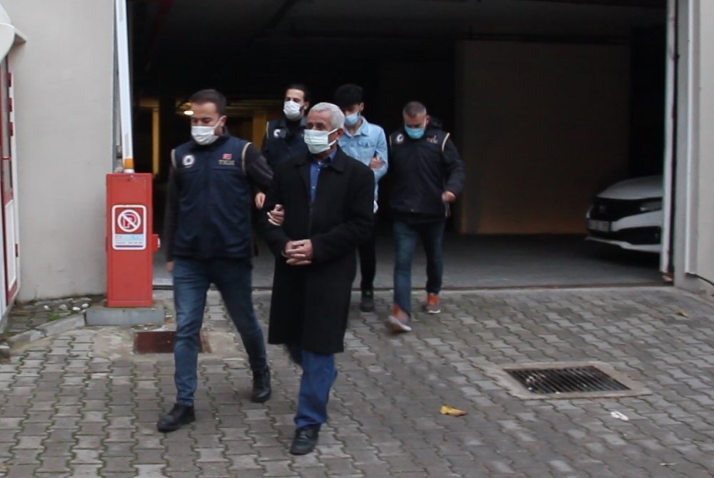 Manisa’da PKK operasyonunda gözaltına alınan 6 zanlıdan 2'si tutuklandı