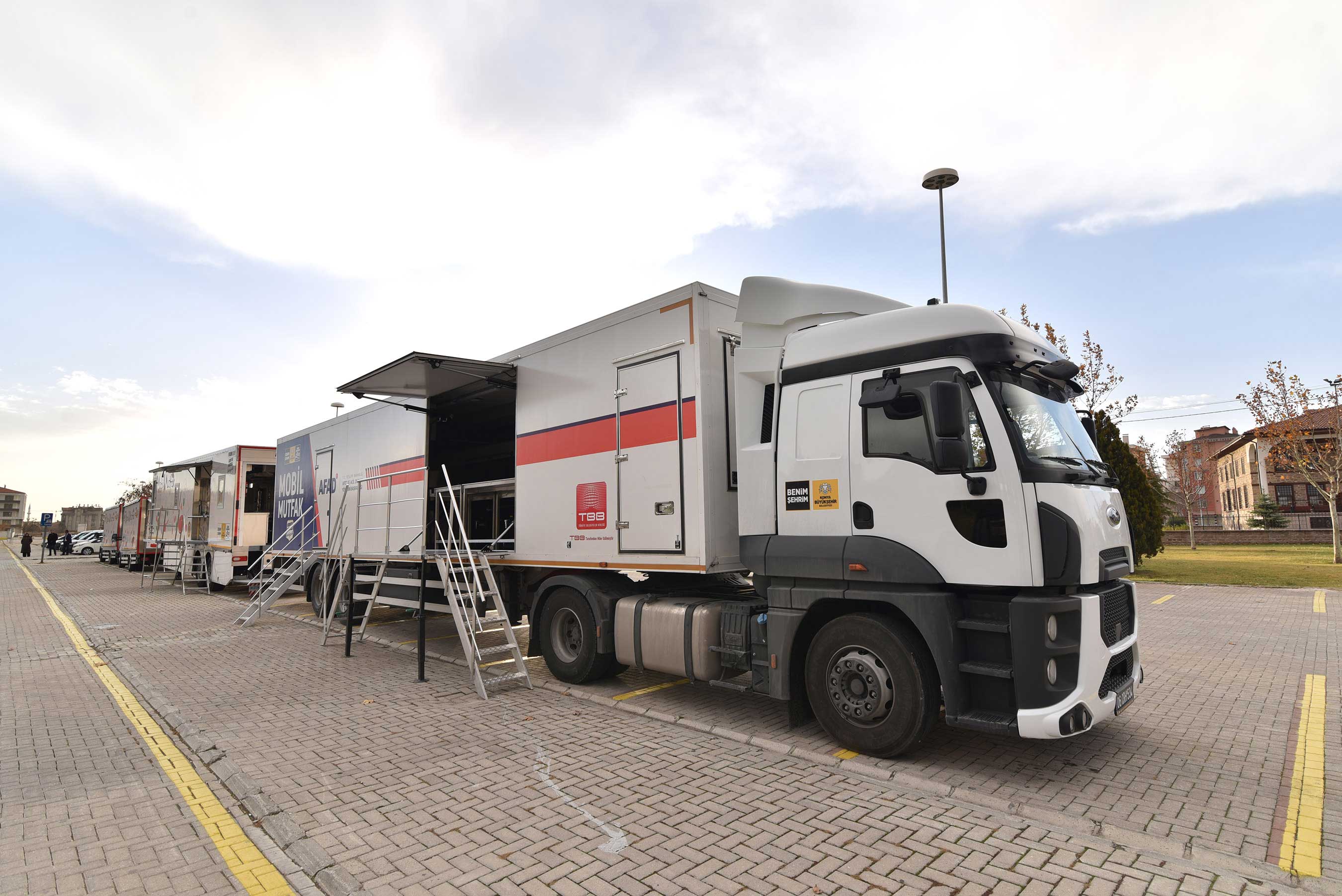 konya-mobil-tiri-3.jpg