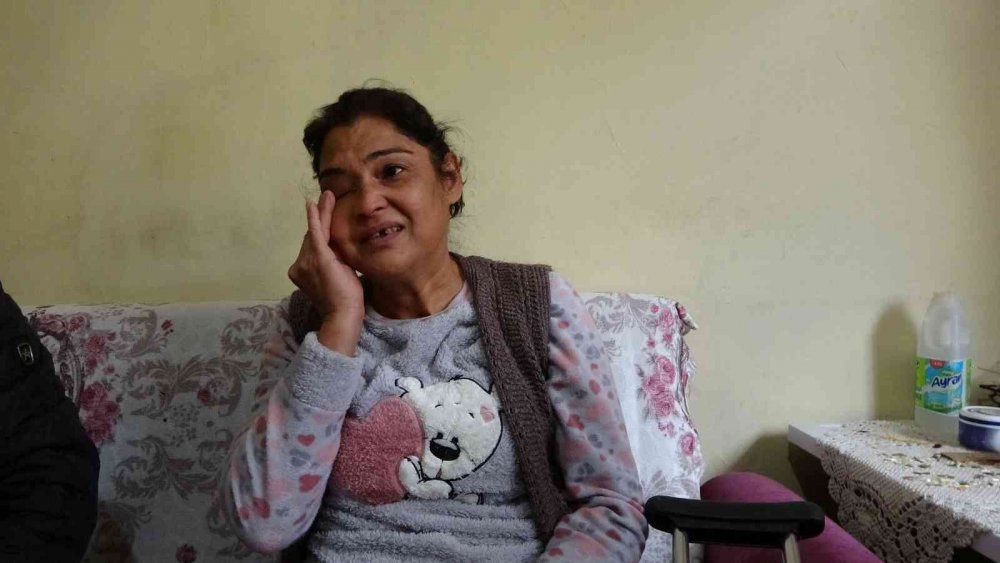 Akülü sandalyesinin şarjı çalınan 4 çocuk annesi engelli kadının gözyaşları sevince dönüştü