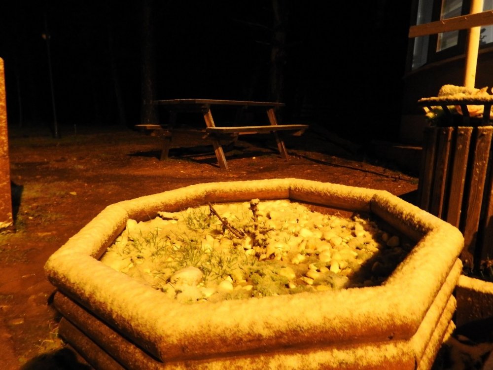 Spil Dağı’na mevsimin ilk karı düştü