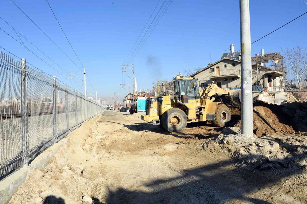 Konya'da alternatif cadde çalışmaları devam ediyor