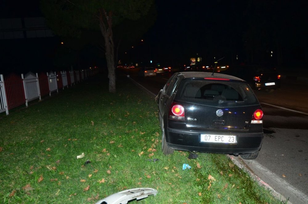 Antalya'da feci kaza! 1'i çocuk 3 yaralı