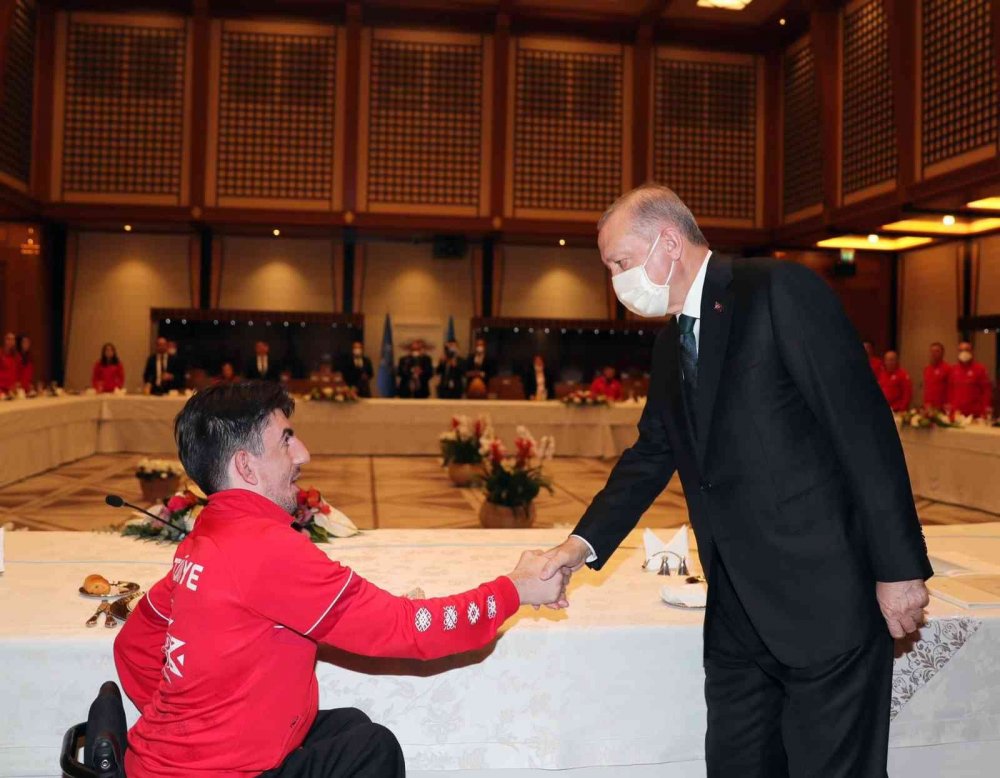 Cumhurbaşkanı Erdoğan: 2020 Tokyo Paralimpik Oyunları’nda Türkiye'nin gururu oldunuz