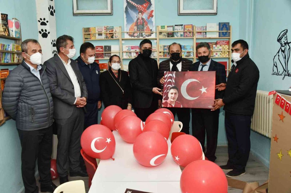 Türk Yıldızları şehidi Burak Gençcelep'in ismi okul kütüphanesinde yaşayacak