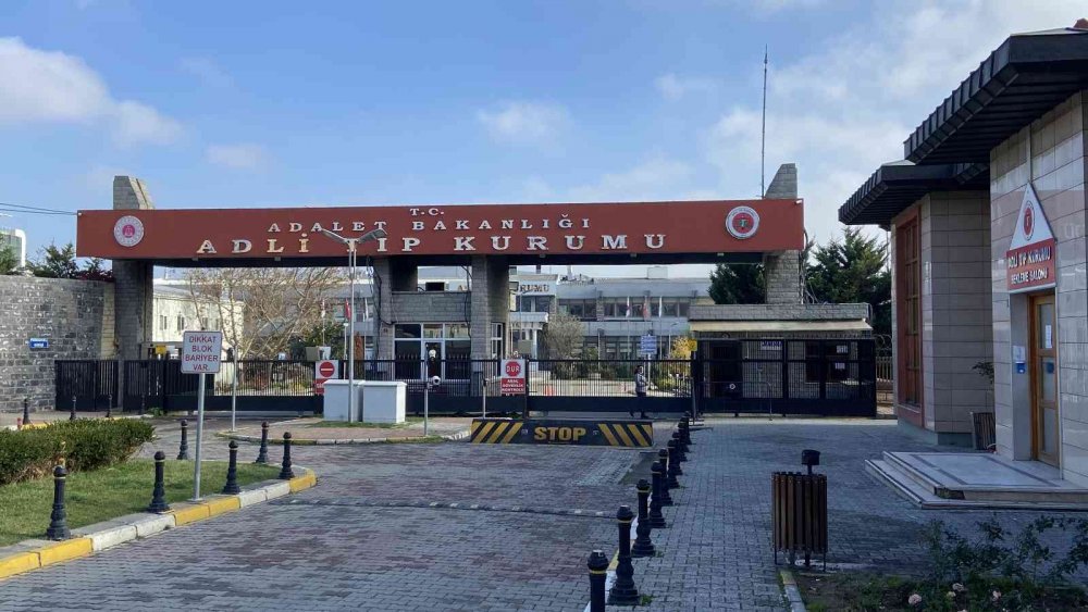 Göl kenarında cesedi bulunmuştu! 20 yaşındaki Elif Toru'nun cenazesi adli tıptan alındı