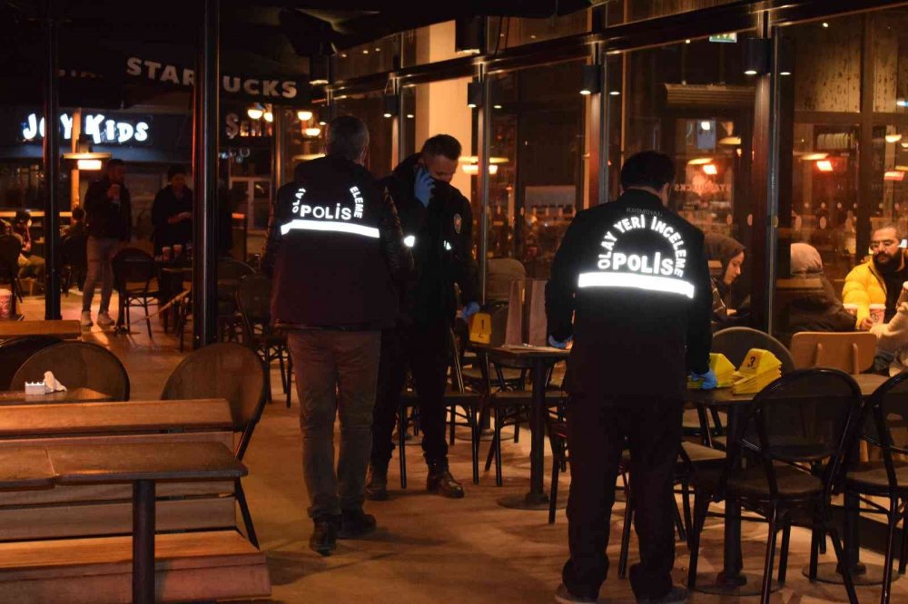 Kafede ’kız’ kavgası kanlı bitti! 3 yaralı 7 gözaltı