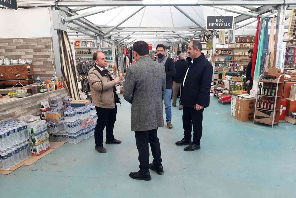 Konya Mevlana Türbesi çevresinde esnaflar Şeb-i Arus'a hazır!
