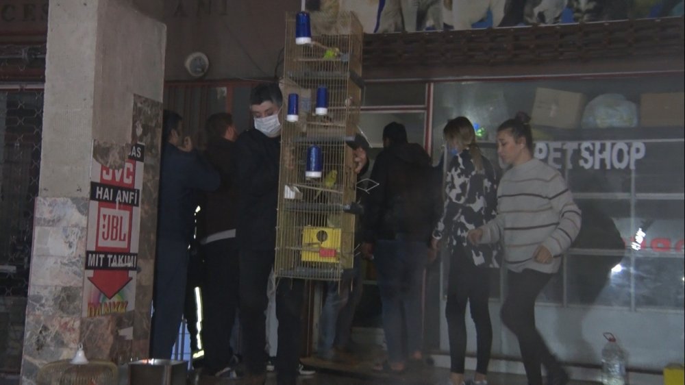 İş hanında çıkan yangında can pazarı!