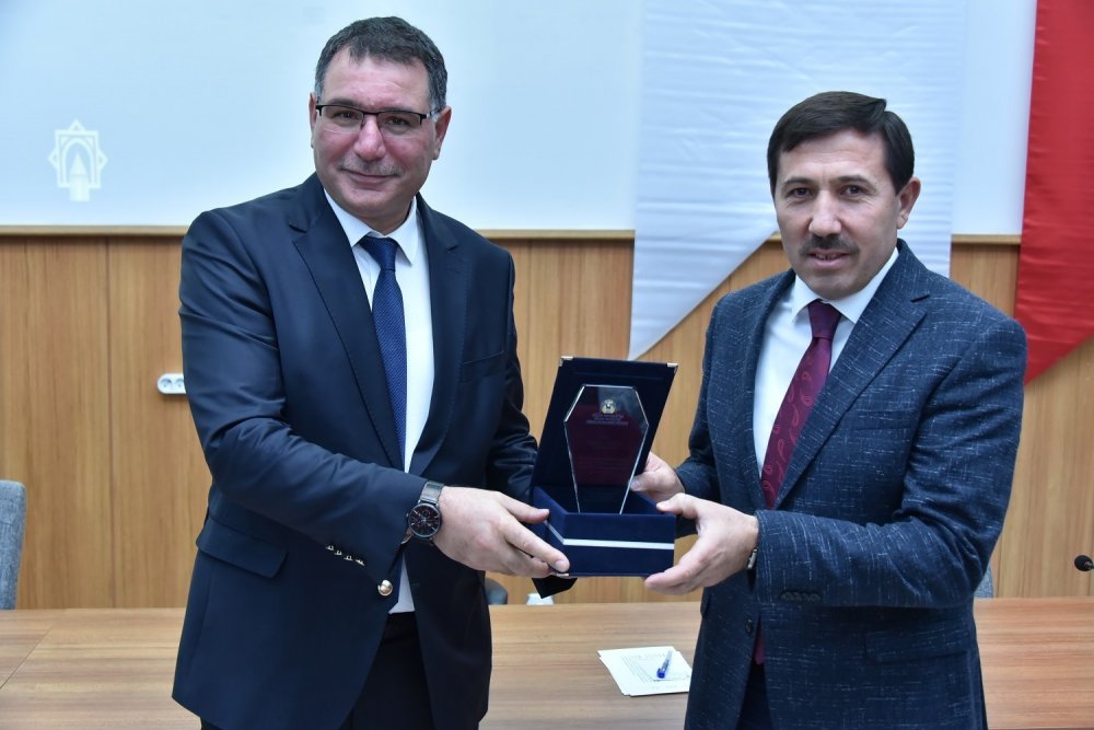 Başkan Kılca, Selçuk Üniversitesi'nde belediyenin tarımsal üretim ve destekleme projelerini anlattı