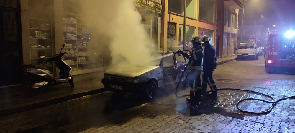 Otomobili ateşe verip video çeken kundakçı tutuklandı