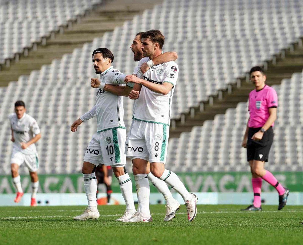 Konyaspor İstanbul'dan istediğini alarak dönüyor
